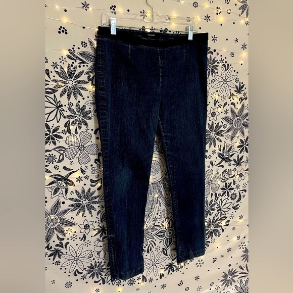 Tahari skinny stretch jegging jeans with side zip and stretch waistband - Picture 8 of 8